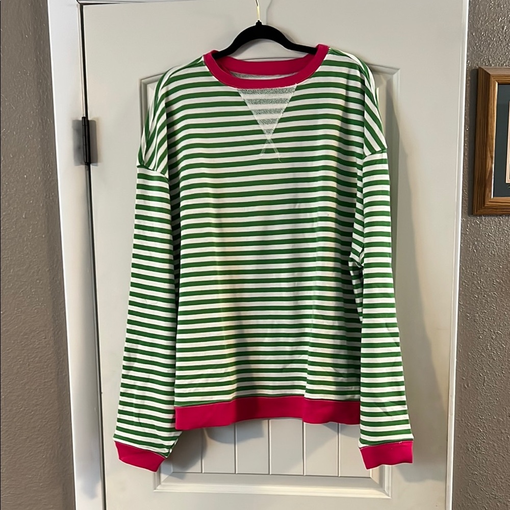 NWOT Free People Classic Crewneck